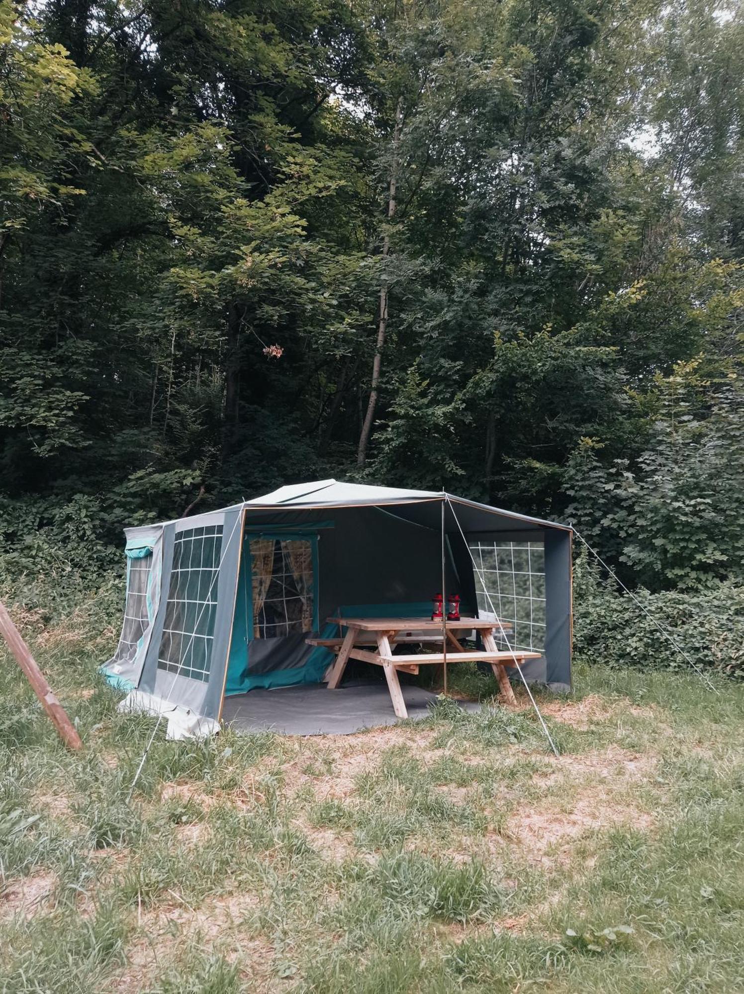 Chez Tombivouac Villa Pierrefonds Exterior foto
